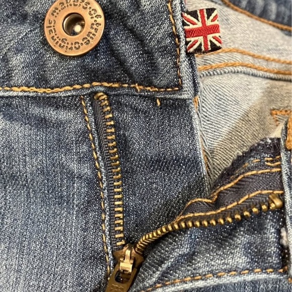 Women’s W30L30 British jeans Makers of True Originals lightly flared - Picture 2 of 16